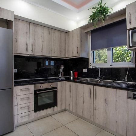 פליראקי Sunny Villa מראה חיצוני תמונה