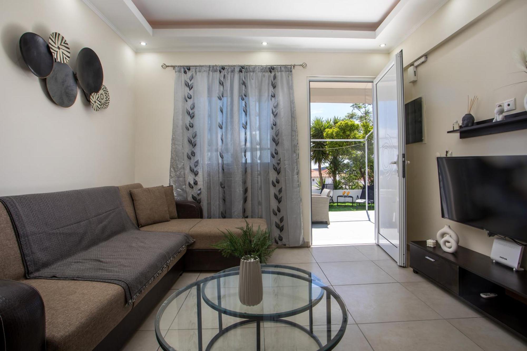פליראקי Sunny Villa מראה חיצוני תמונה