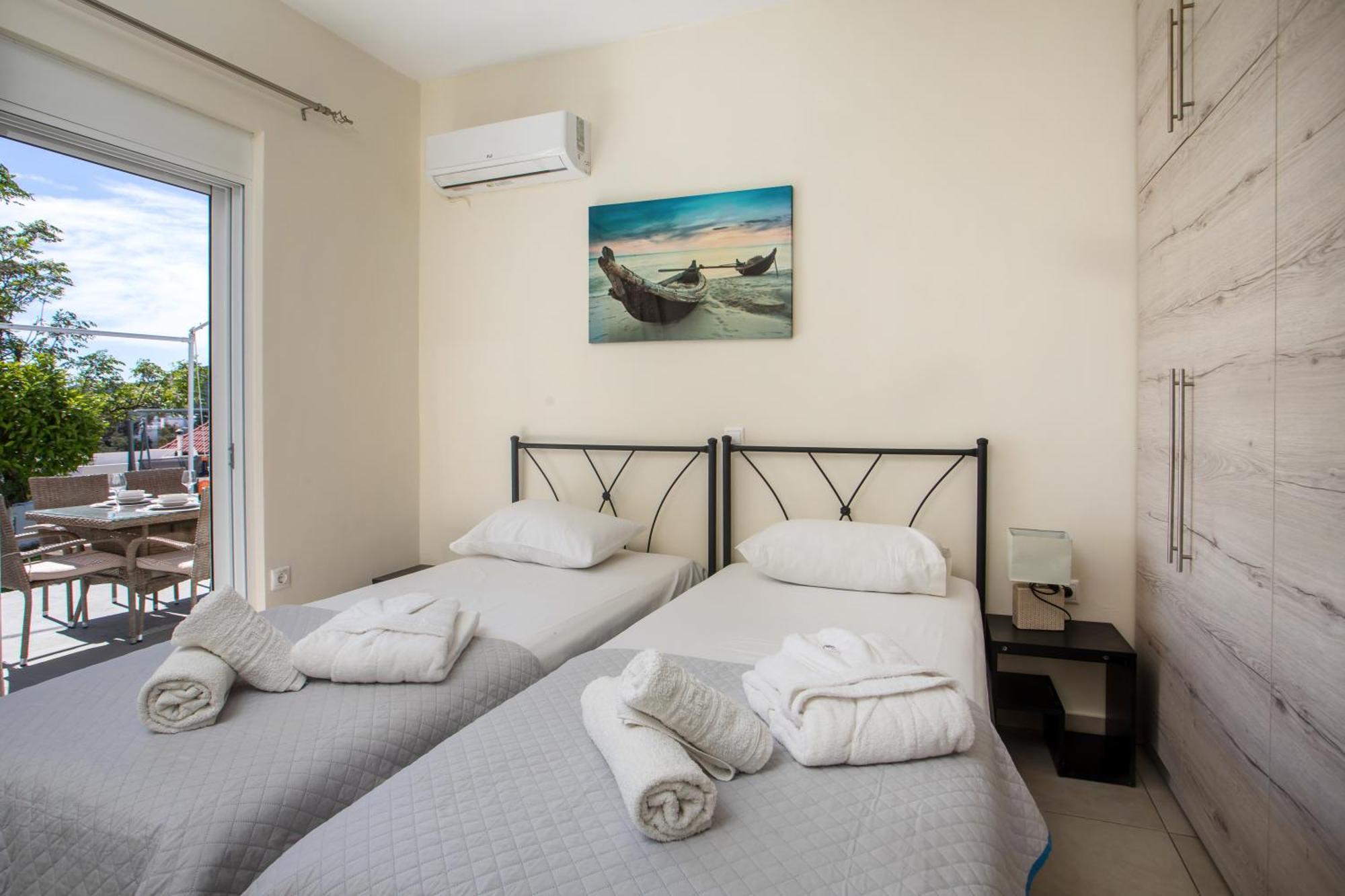 פליראקי Sunny Villa מראה חיצוני תמונה