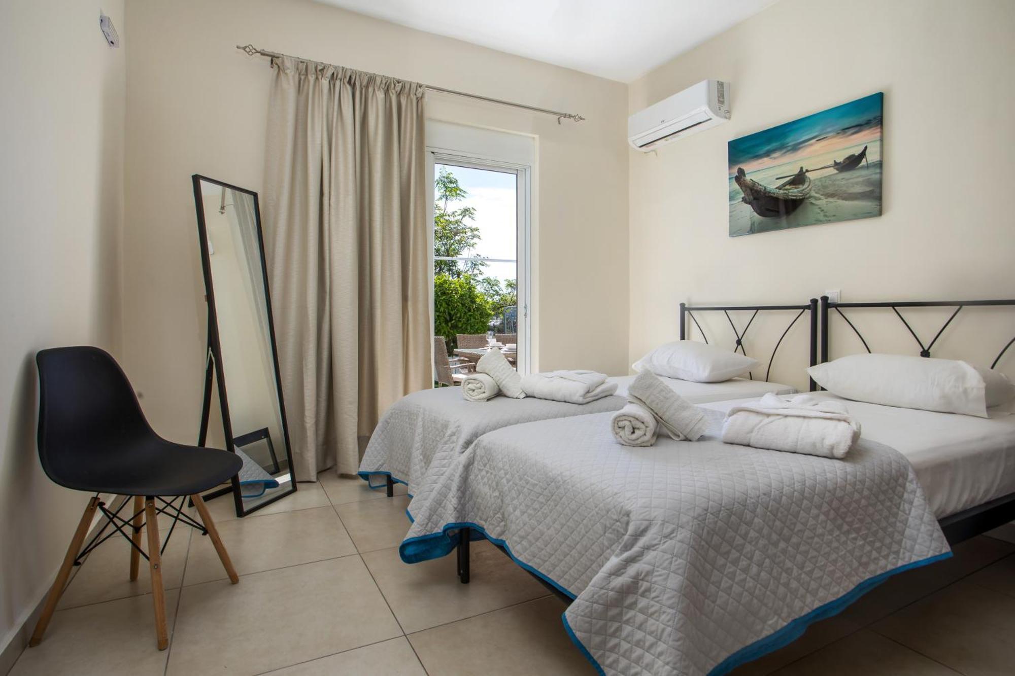 פליראקי Sunny Villa מראה חיצוני תמונה